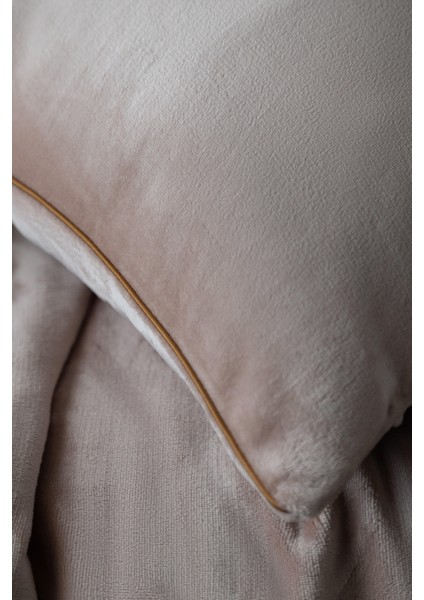Ap C.k. My Touch Nev. Tkm. Vıctorıa Blush
