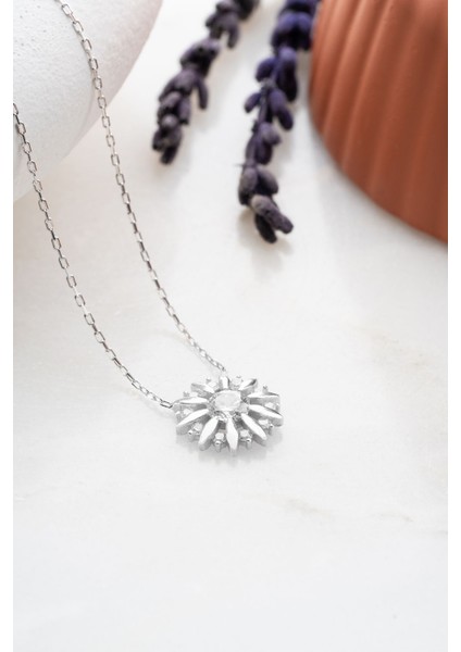 925 Ayar Gümüş Rodyum Kaplama Işıltılı Tektaş Güneş Kolye modelleri