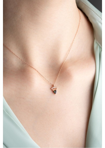 925 Ayar Gümüş Mistik Topaz Taşlı Minimal Kral Tacı Kolye indirimleri