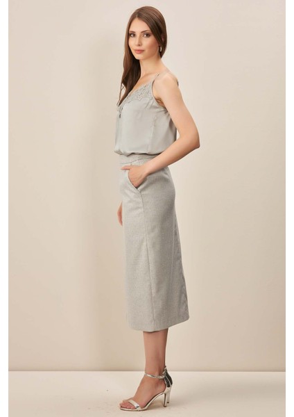 V Yaka Gri Saten Bluz fiyatları