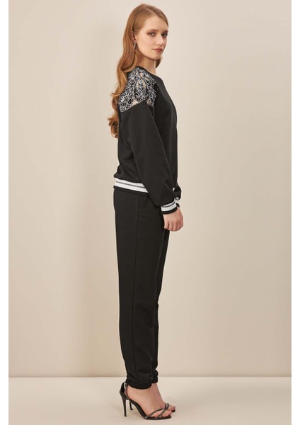 Yuvarlak Yaka Siyah Üç Iplik Sweatshirt