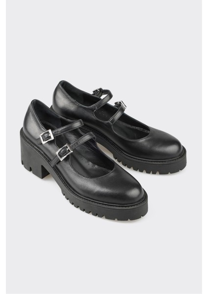 Siyah Deri Kadın Günlük Ayakkabı fiyatları