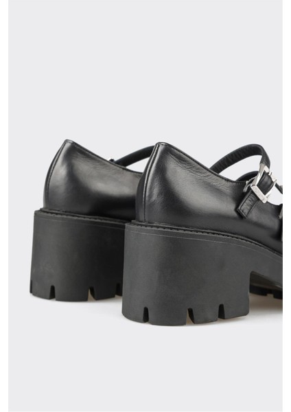 Siyah Deri Kadın Günlük Ayakkabı fırsatları