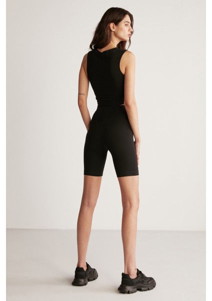 Isabel Kadın Esnek Kumaşlı Süprem Vücudu Tamamen Saran Yuvarlak Yaka Crop Siyah Body indirimleri