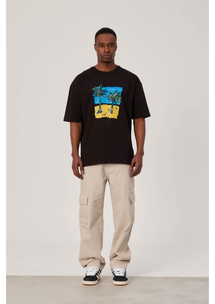 Önü Palmiye Ağaç Baskılı Siyah Tshirt