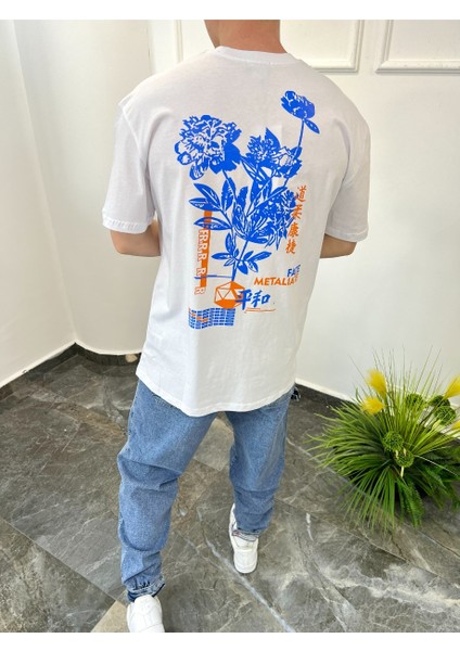 Arka Çiçek Desenli Beyaz Tshirt