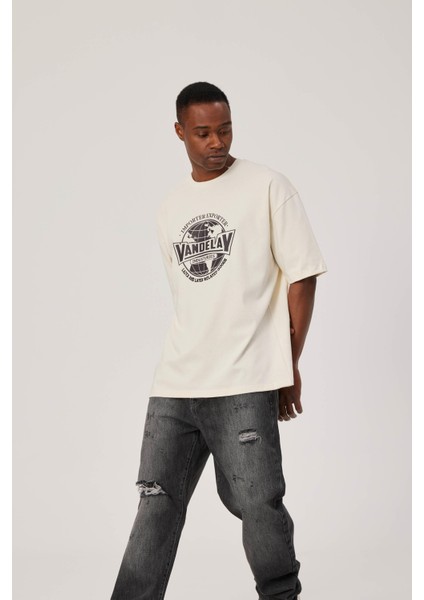 Vandelay Baskılı Krem Tshirt modelleri