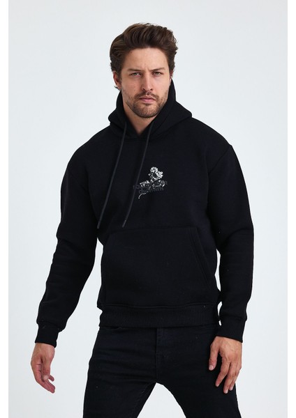 Erkek Regular Fit Yumuşacık Içi Polarlı Kordonlu Kapüşonlu Baskılı Sweatshirt fiyatları
