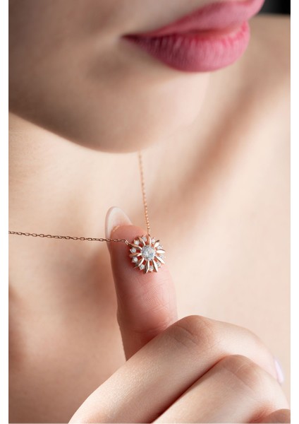 925 Ayar Gümüş Rose Kaplama Işıltılı Tektaş Güneş Kolye fiyatları