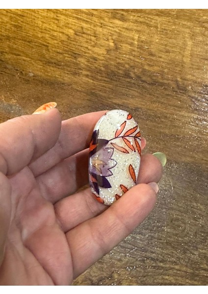 Çiçek Desenli Kemik Kadın Yüzük Çap 6 cm