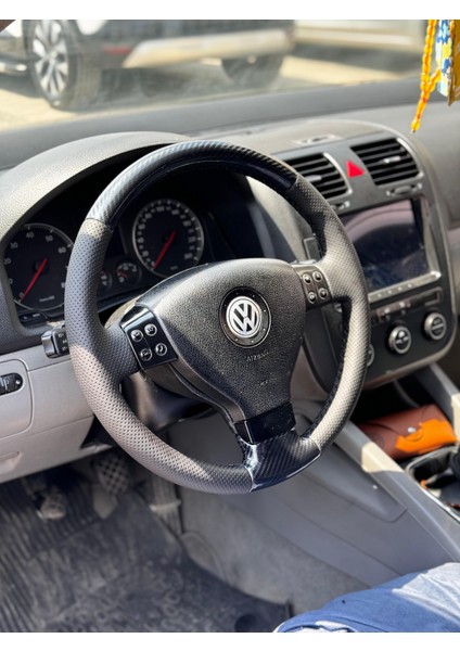 Volkswagen Golf 5 Araca Uyumlu Dikmeli Direksiyon Kılıfı (Kristal Karbon Soft Nokta)