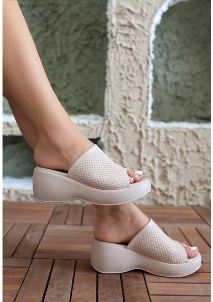 Niver Bej Cilt Dolgu Topuklu Terlik modelleri