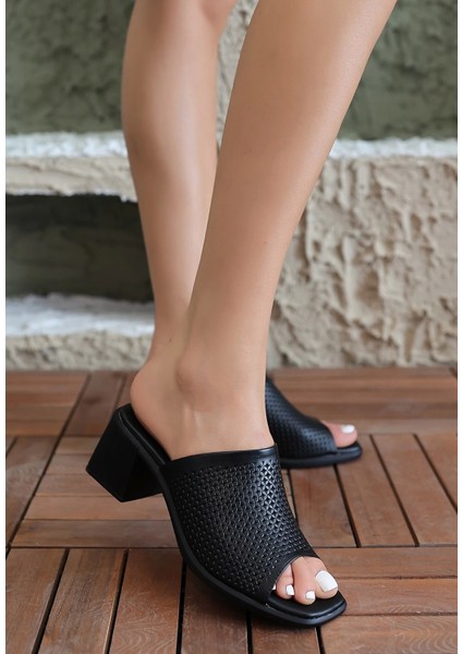 Zanna Siyah Cilt Topuklu Terlik fiyatları