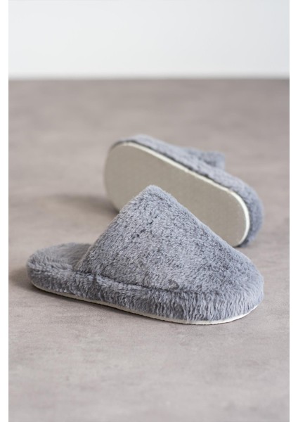 Tüylü Kapalı Kadın Ev Terliği Kışlık Terlik Sessiz Taban fırsatları