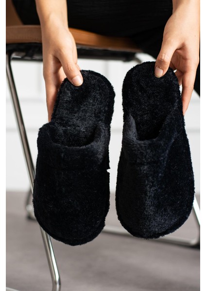 Tüylü Kapalı Kadın Ev Terliği Kışlık Terlik Sessiz Taban fiyatları