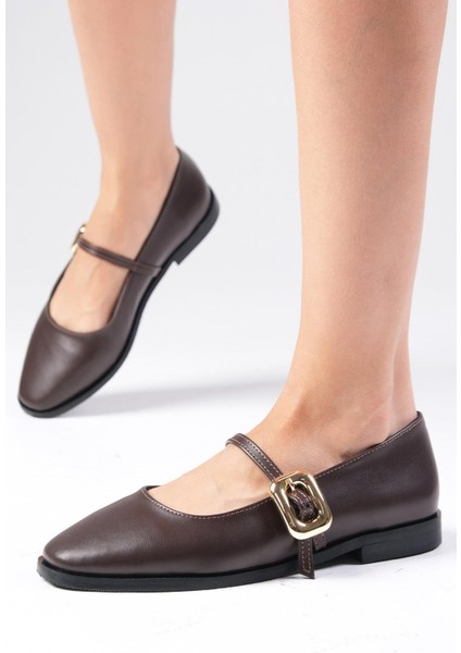 Camille Kahverengi Yandan Tokalı Kadın Babet Ayakkabı fırsatları