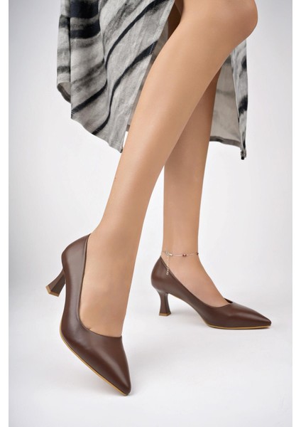Deri Kadın Deri Topuklu Ayakkabı TRC50-92280 modelleri