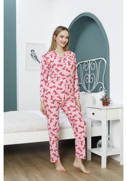 Kadın Barbie Desenli Düğmeli Kısa Kollu Pijama Takımı fiyatları