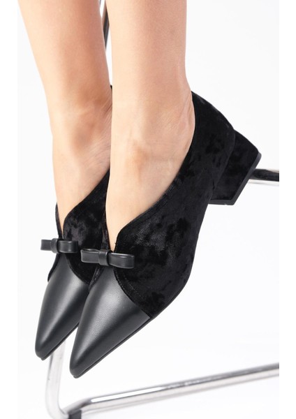 Sabine Siyah Renk Kadife Sivri Burunlu Kadın Kısa Topuklu Ayakkabı indirimleri