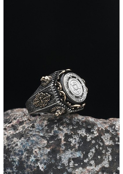 Gümüş Özel Tasarım Hz. Süleyman Mührü Sıkma Kehribar Taşlı Aslan Figürlü 925 Ayar Gümüş Erkek Yüzüğü fiyatları