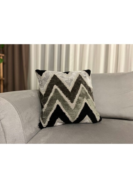 Budapest Zigzag Desenli Chenille Dokuma Kırlen Kılıfı 43x43 cm