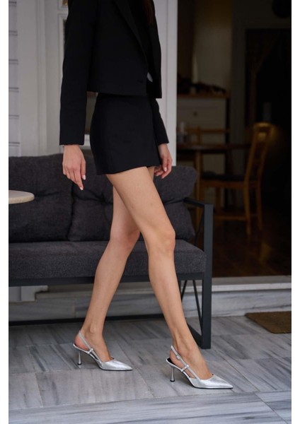 Gümüş Kadın Desenli Ince Topuklu Ayakkabı fiyatları