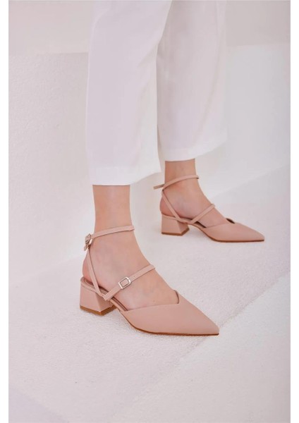 Vizon Kadın Kemer Detaylı Arkası Açık Topuklu Ayakkabı fırsatları