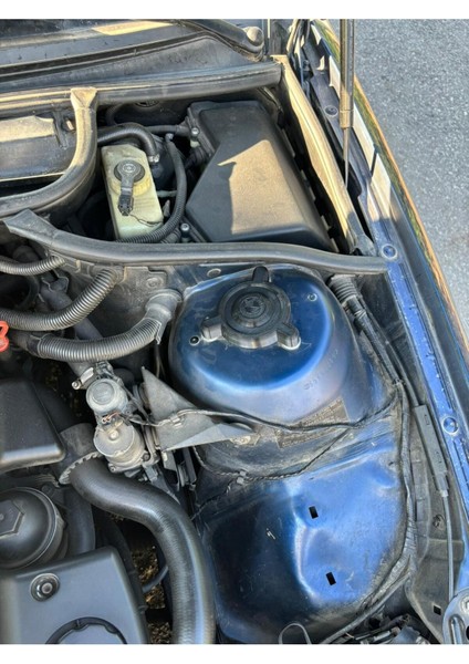 Bmw E36 Uyumlu Amortisör Kapağı