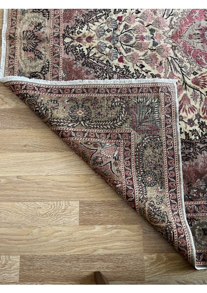 197X312 cm El Dokuma Büyük Yumuşak Renkli Çiçek Desenli Antik Kilim fırsatları