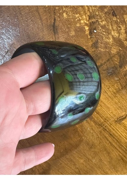 Yeşil Puantiyeli Kemik Kadın Bilezik Çap 7 cm