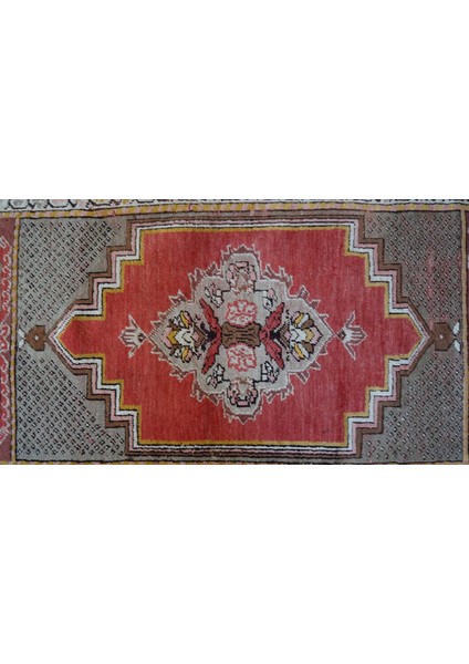 106X168 cm Oryantal Motifli Küçük Boy Kırmızı Renkli El Dokuma Yün Halı