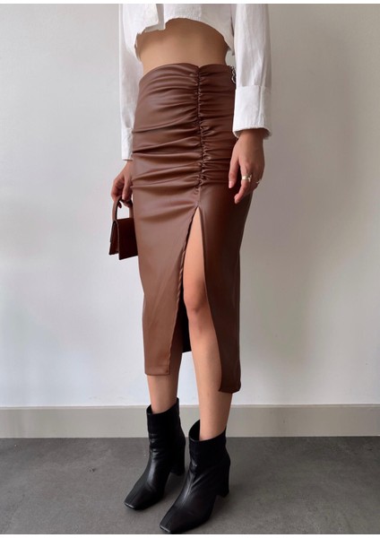 Kapüşonlu Deri Beli Korse Detaylı Crop Bluz fırsatları