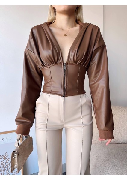 Kapüşonlu Deri Beli Korse Detaylı Crop Bluz indirimleri