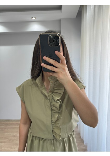 Haki Fırfırlı Önden Düğmeli Poplin Gömlek