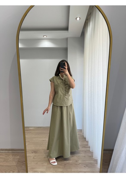 Haki Fırfırlı Önden Düğmeli Poplin Gömlek fırsatları