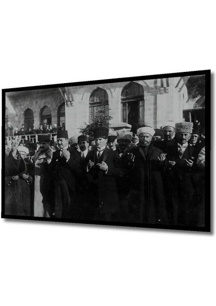 Dekoratif Yatay Dua Eden Atatürk Duvar Tablo Ahşap Dikdörtgen Tablo modelleri