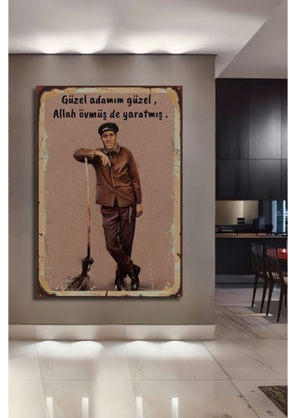 Dekoratif Tablo Kemal Sunal Yeşilçam Retro Çerçeve Görünümlü Dikey Duvar Dekorasyon Tablosu