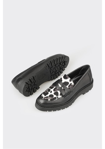 Siyah Deri Kadın Günlük Ayakkabı modelleri