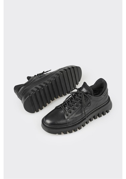 Siyah Deri Erkek Spor Ayakkabı modelleri