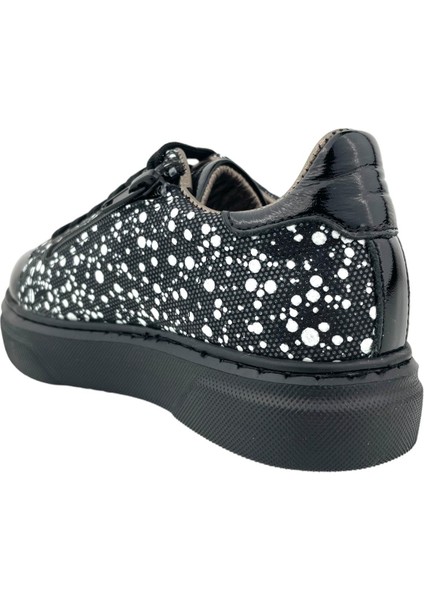 Bağcıklı ve Yandan Fermuarlı Deri Okul Ayak Siyah-Beyaz modelleri