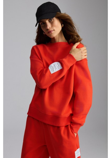Sahıan Kadın Organik Pamuk 3 Iplik Içi Şardonlu Kol Etiket Detaylı Regular Kırmızı Sweatshirt