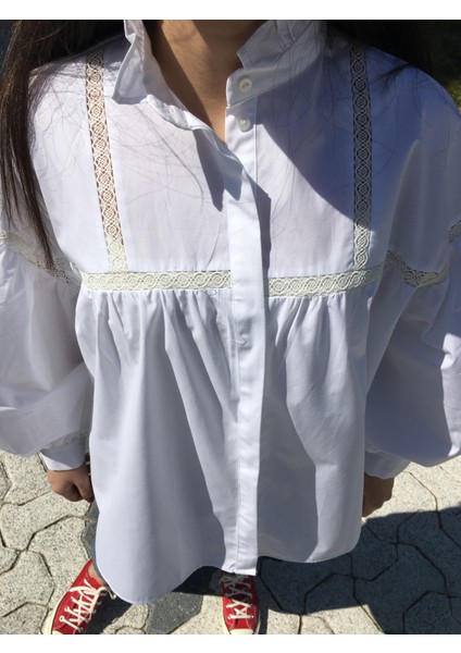 Beyaz Poplin, Fisto Detaylı, Uzun Kollu, Düğmeli Gömlek fırsatları