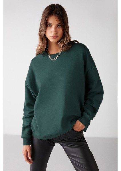 VANELTINA Kadın Bisiklet Yaka İçi Polarlı Oversize Fit Basic Koyu Yeşil Sweatshirt