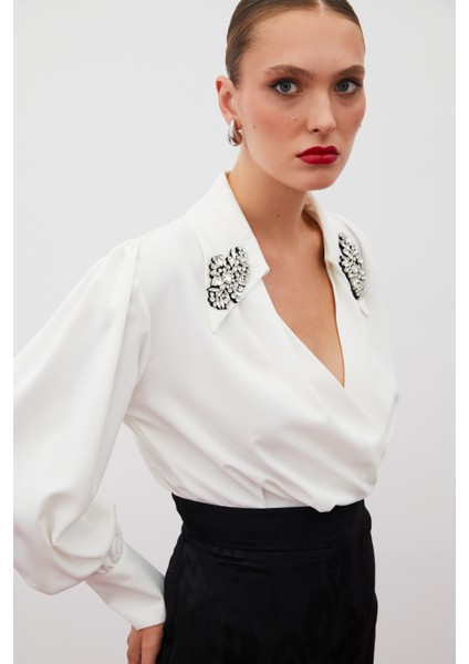 Aksesuar Detaylı Bodysuit Bluz - Ekru indirimleri