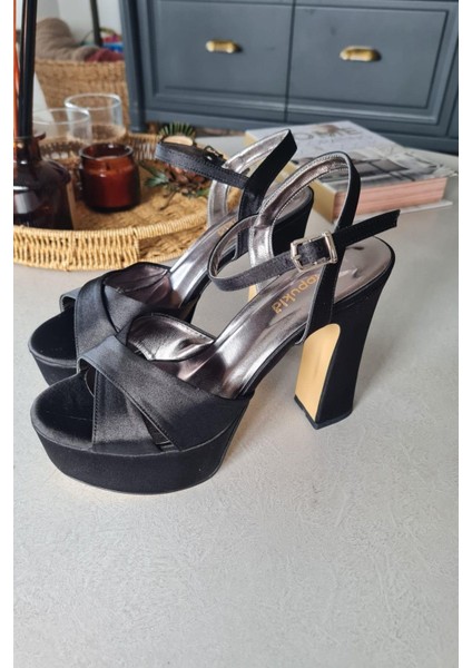 11 3535 Topukla Kadın Platform Kalın Topuklu Abiye Ayakkabı fırsatları