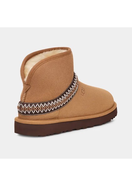 Kadın Bot 1158262 Ugg W Classıc Mını Crescent Chestnut (Taba) fırsatları