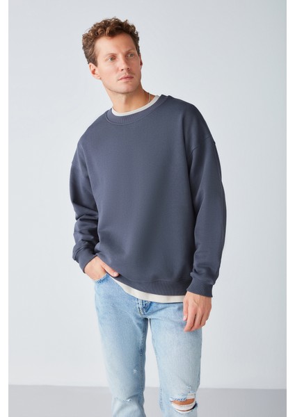 Stephan Erkek Yumuşacık Kumaşlı Oversize Fit Yuvarlak Yakalı Antrasit Sweatshirt