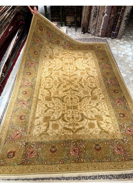 El Dokuma Ottoman Uşak Halısıdır 320X218