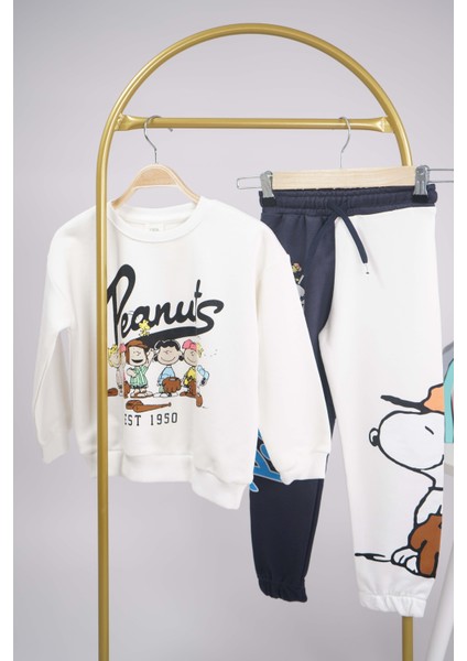 Yeni Sezon Peanust Snoopy Modelli Bisiklet Yaka Pamuk Eşofman Takımı