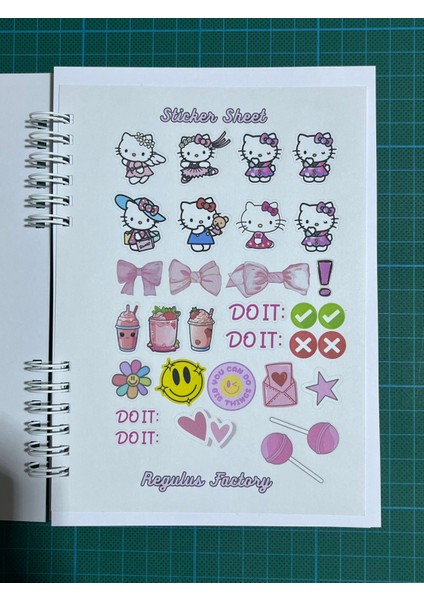 Hello Kitty 3D Baskı Efektli 50 Sayfa Defter Bonus Mat Stickerlı